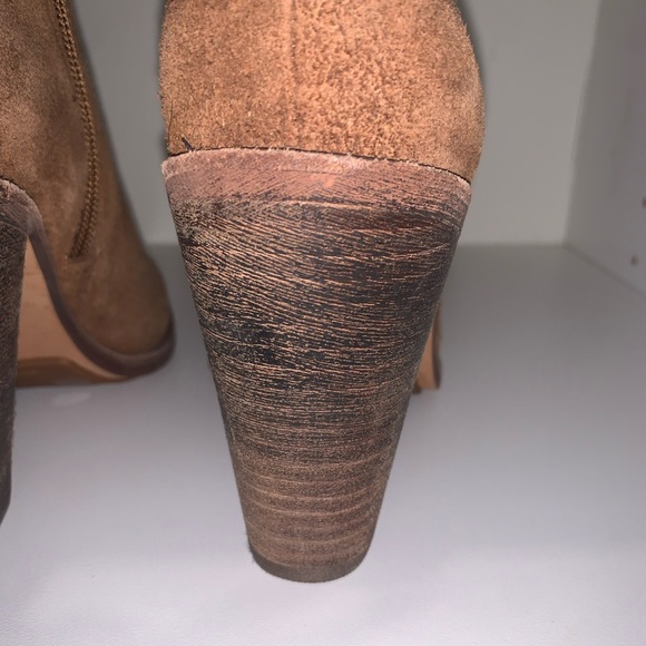 Vince Camuto “Linford” Booties in Tan - Picture 6 of 8